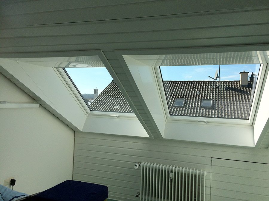 Velux Klapp-Schwingfenster, Renningen