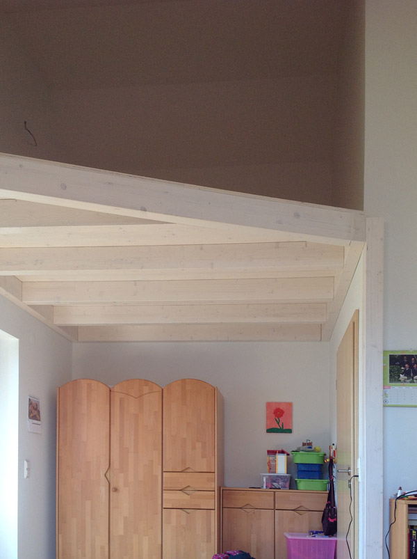 Empore, Hirschlanden