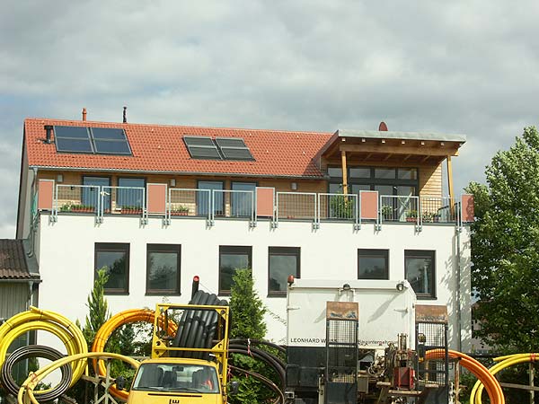 Aufstockung Scheyhing Firmengebäude, Leonberg-Höfingen