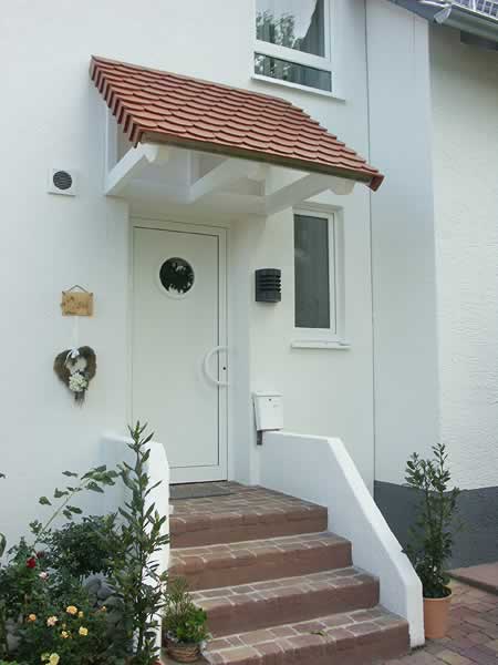 Vordach, Leonberg-Warmbronn